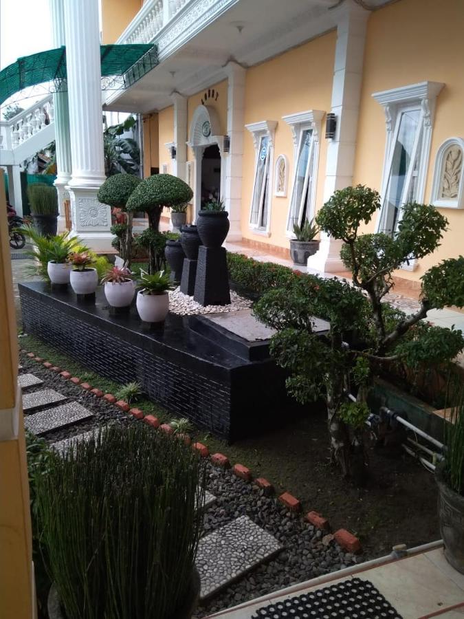 Hotel Nayora Prabumulih Perabumulih Exterior foto
