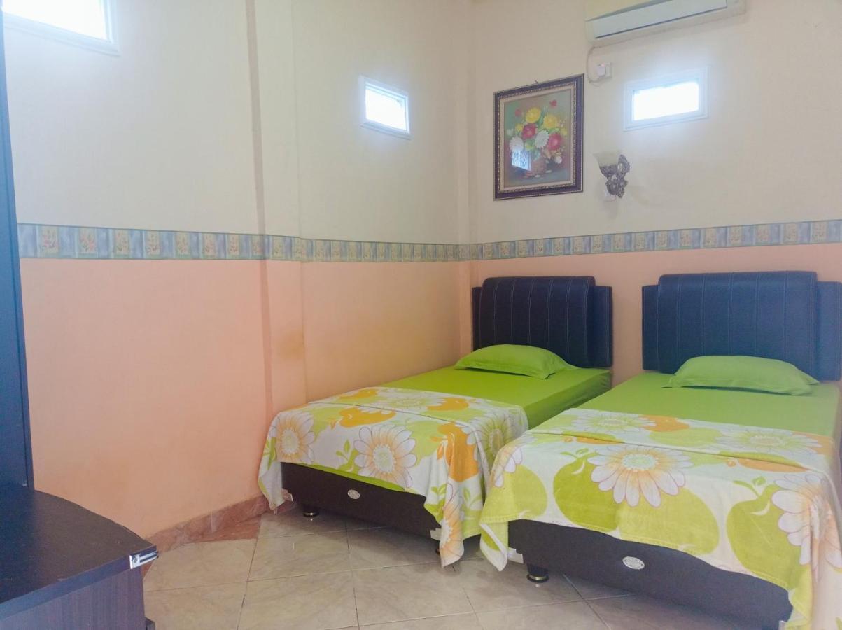 Hotel Nayora Prabumulih Perabumulih Exterior foto